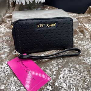 Betsey Johnson Black Kara embossed heart zip around Wristlet Wallet with strap